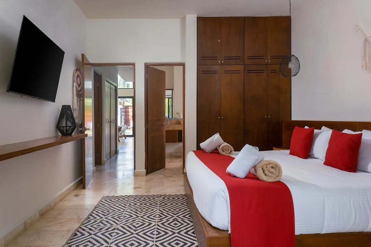 Spectacular 4Br Tulum Style Villa With Concierge And Secluded Pool